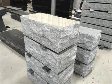 Granite Monument Supplier for Custom Engravings