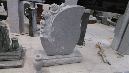 Bulk Order Granite Tombstones with Laser Engraving from China Factory