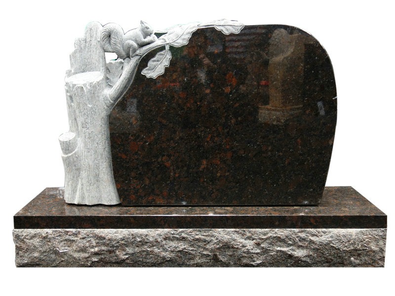 Red Granite Headstones With Tree And Squirrel Design For Funeral
